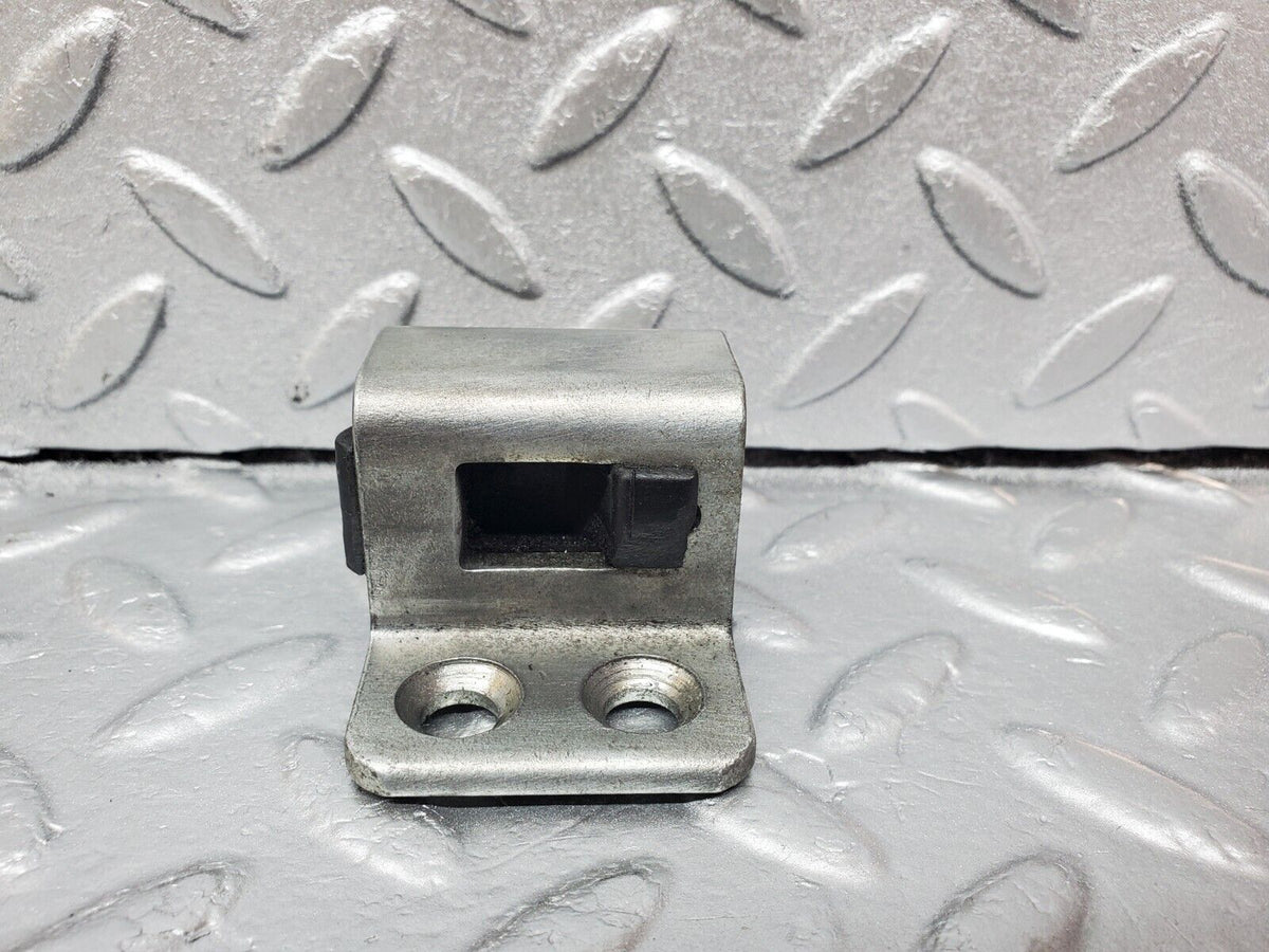 45631 Mercedes-Benz W126 420SE Right Door Lock Latch