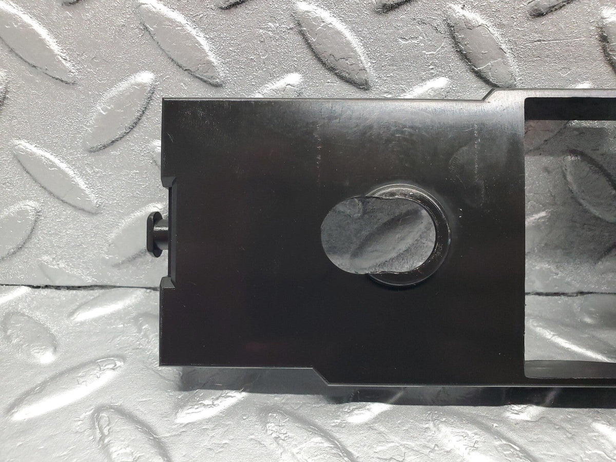 48912 Mercedes-Benz A124 320E Cabriolet Heater Control Switch Holder A1248330314