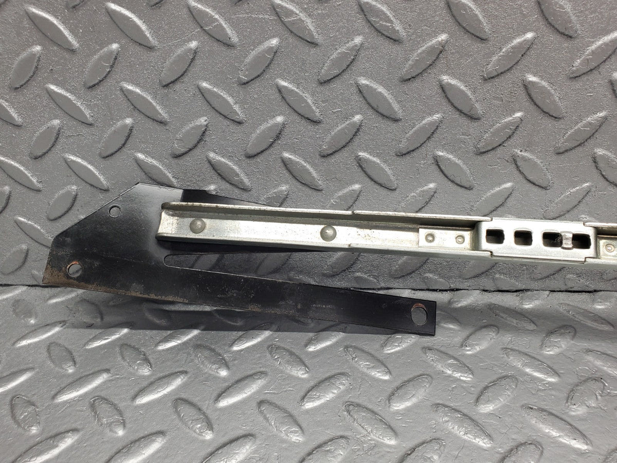 50237 Mercedes-Benz V123 240D LWB Front Right Seat Sliding Adjust Handle