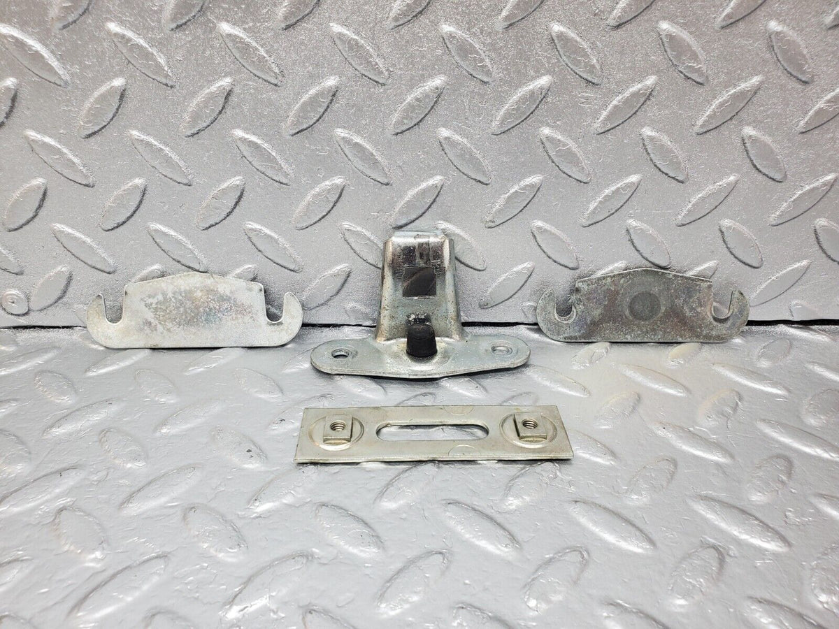 45650 Mercedes-Benz W126 420SE Trunk Lock Latch A1267580050