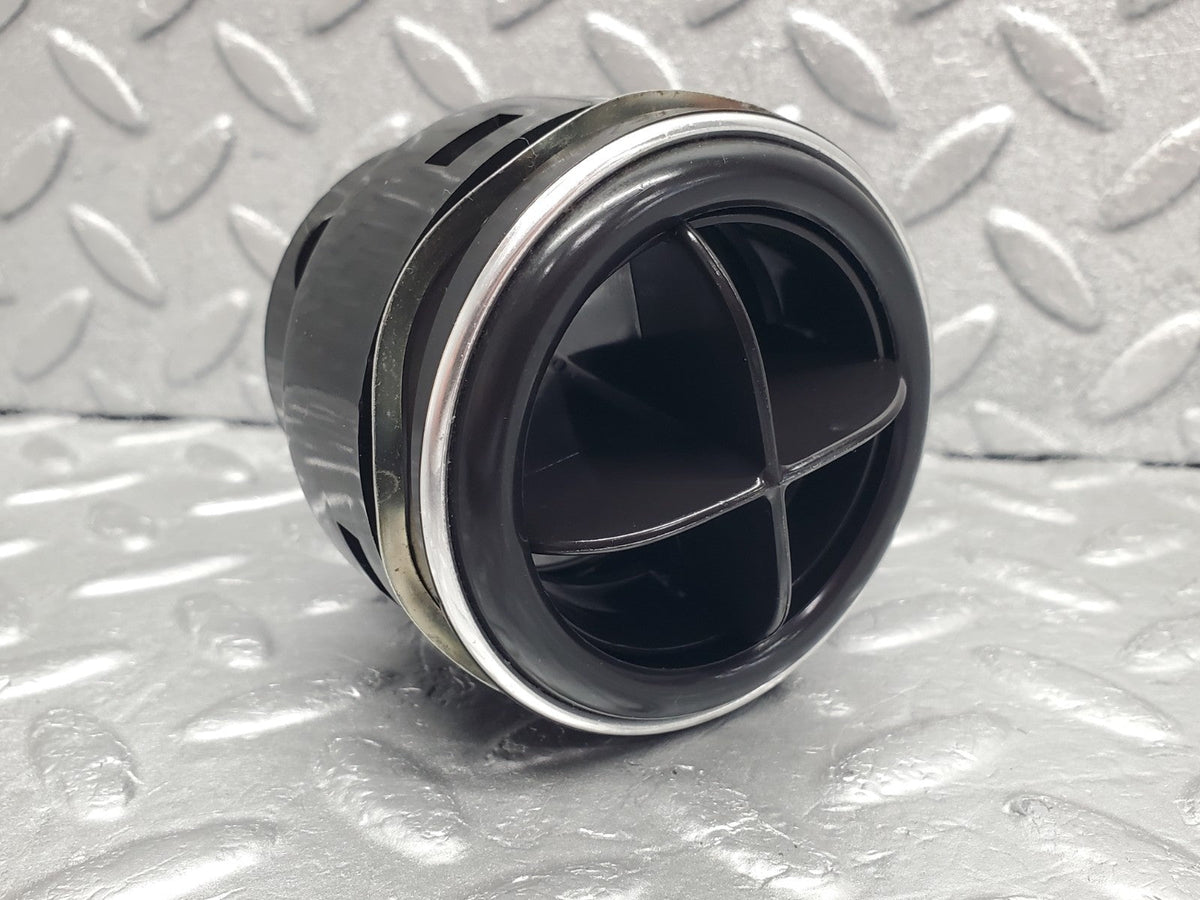 49999 Mercedes-Benz R107 380SL Dashboard Air Vent