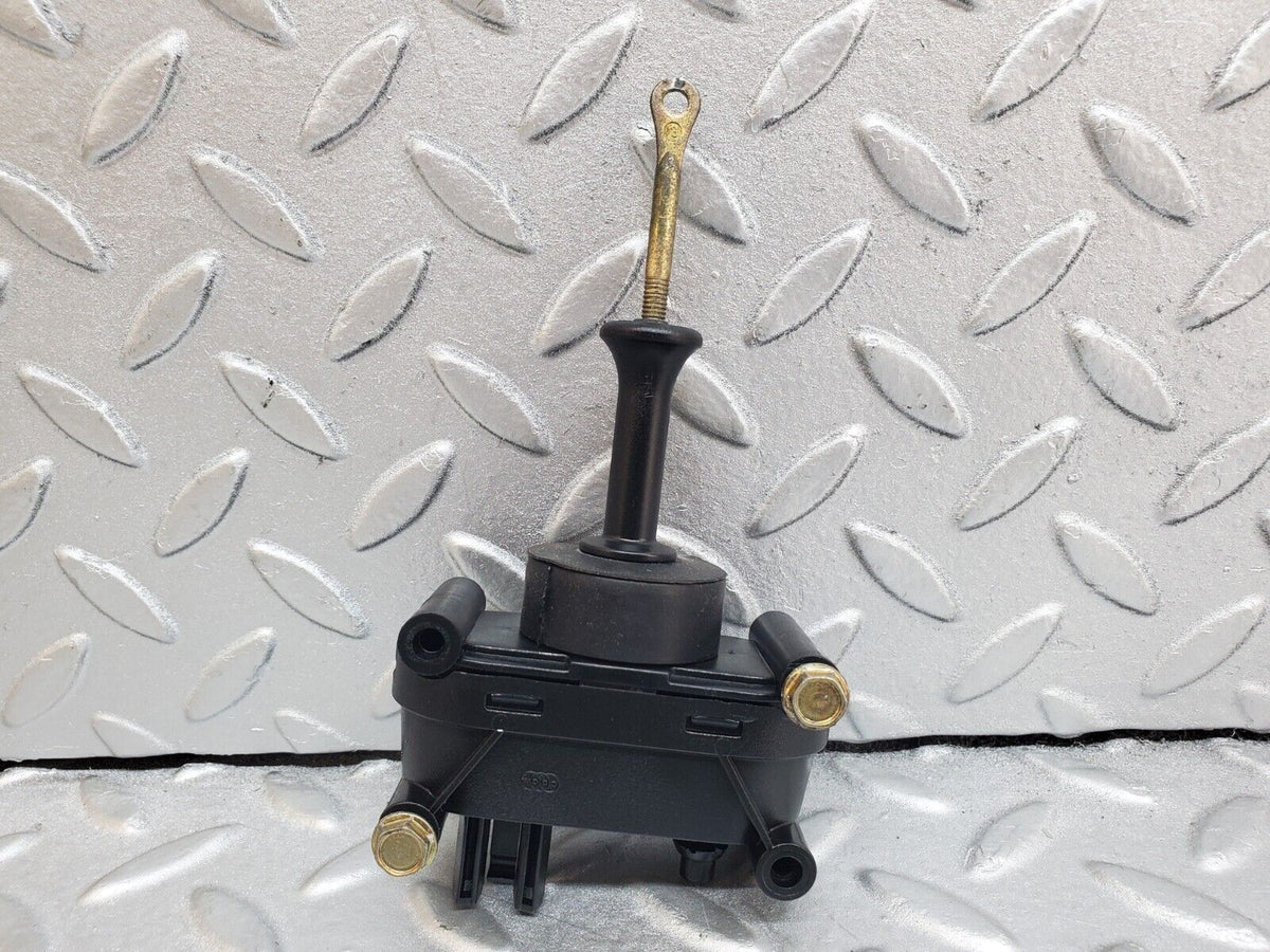 44756 Mercedes-Benz W124 220E Door Lock Vacuum Actuator Front Left