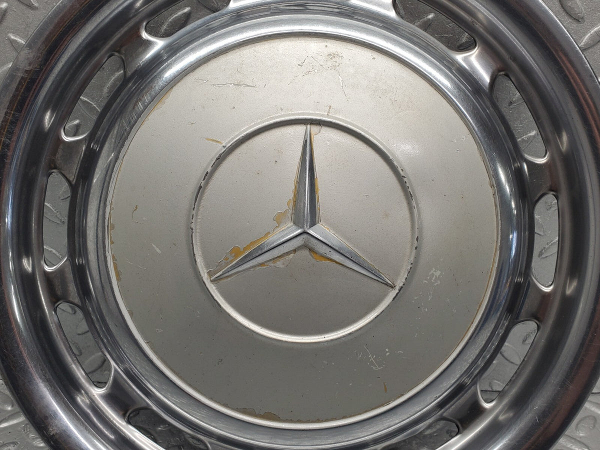 48374 Mercedes-Benz Wheel Trim Hub Cap 14"