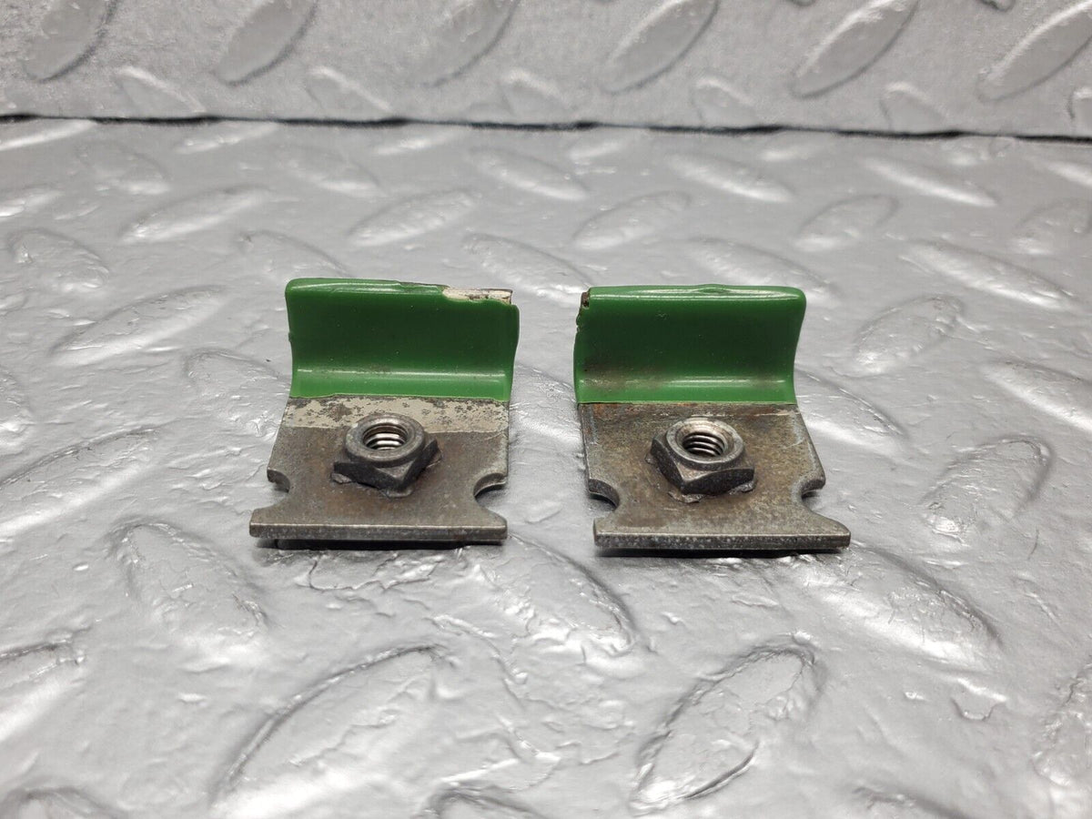 48194 Mercedes-Benz C107 R107 Window Stop Plate 2x