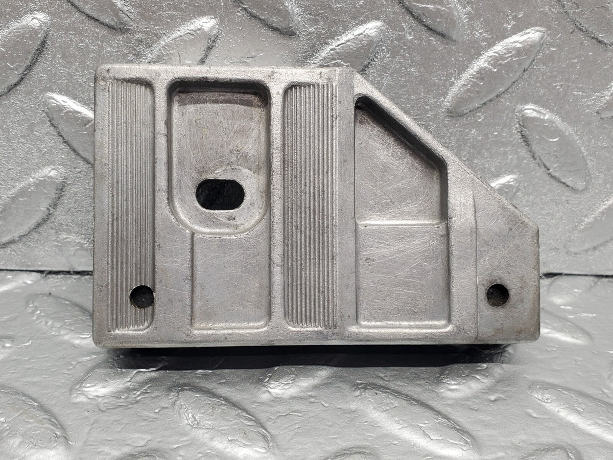 48310 Mercedes-Benz C126 Coupe Door Window Guide Bracket A1267250332