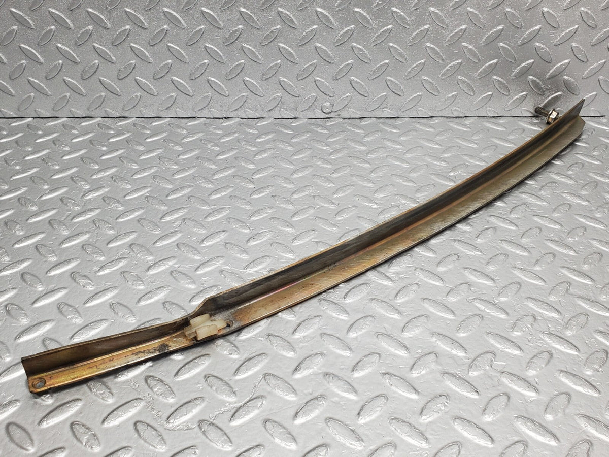 48331 Mercedes-Benz C126 Coupe Front Left Door Window Channel