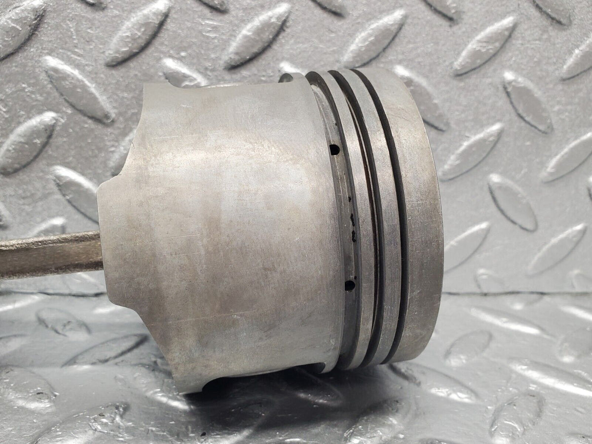 46602 Mercedes-Benz C123 280CE Coupe Piston With Connecting Rod 85.986mm 11005