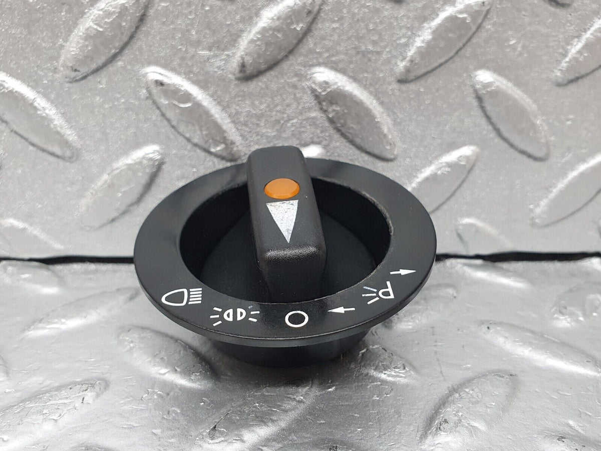 44087 Mercedes-Benz C123 230CE Coupe Headlight Switch Knob A1075450530