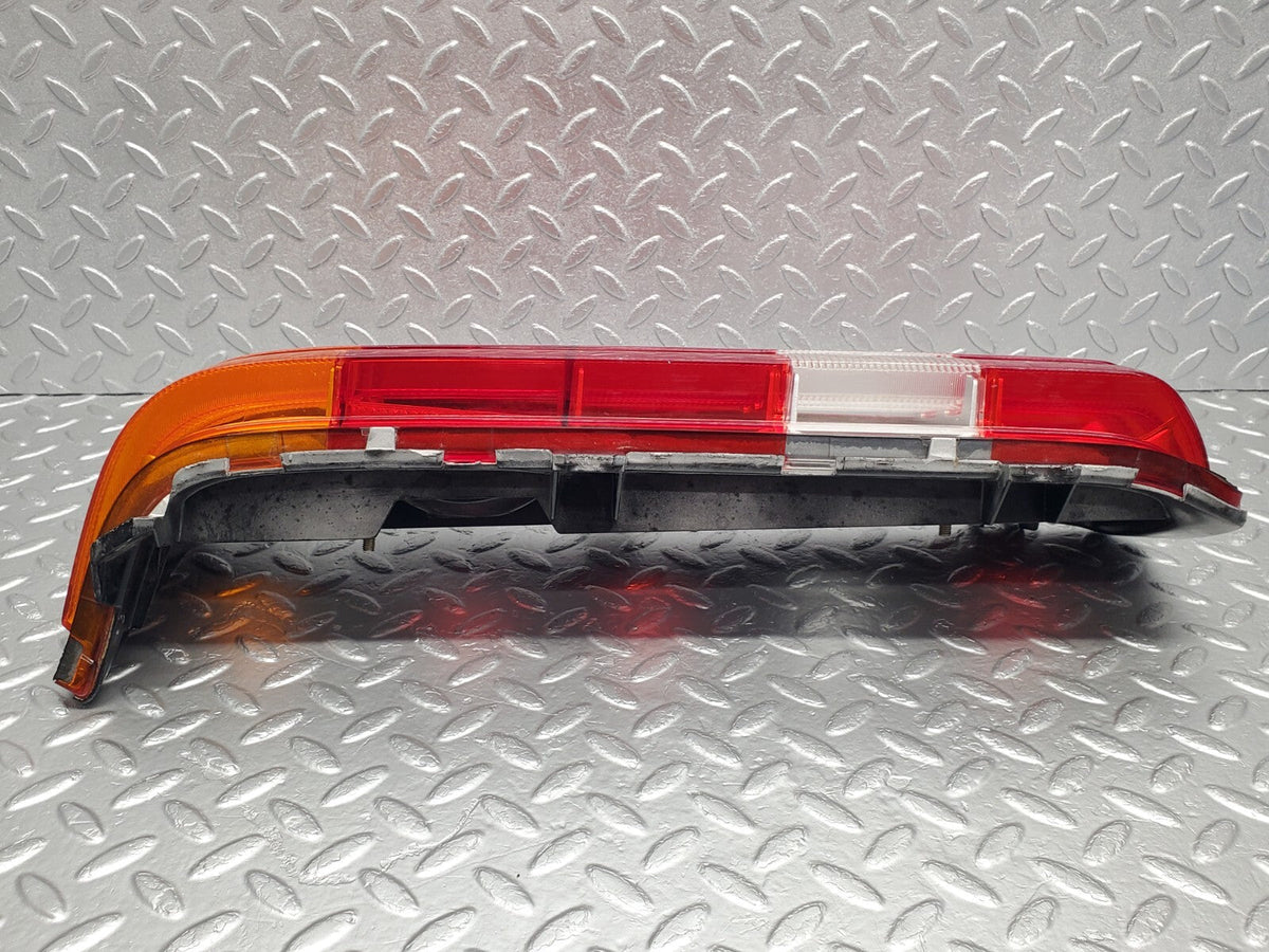 48688 Mercedes-Benz W123 Tail Light Left Side No Bulb Holder 0153240 R3