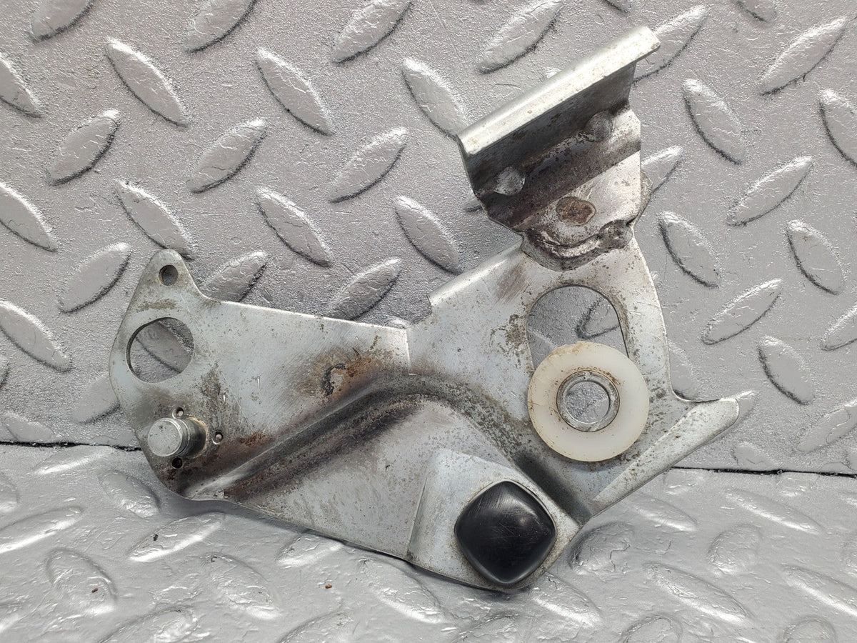 50134 Mercedes-Benz R107 SL Front Left Seat Belt Bracket