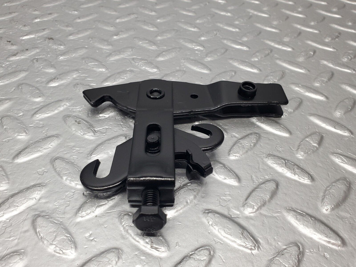 48033 Mercedes-Benz R230 350SL Coupe Handbrake Adjusting Handbrake Regulator