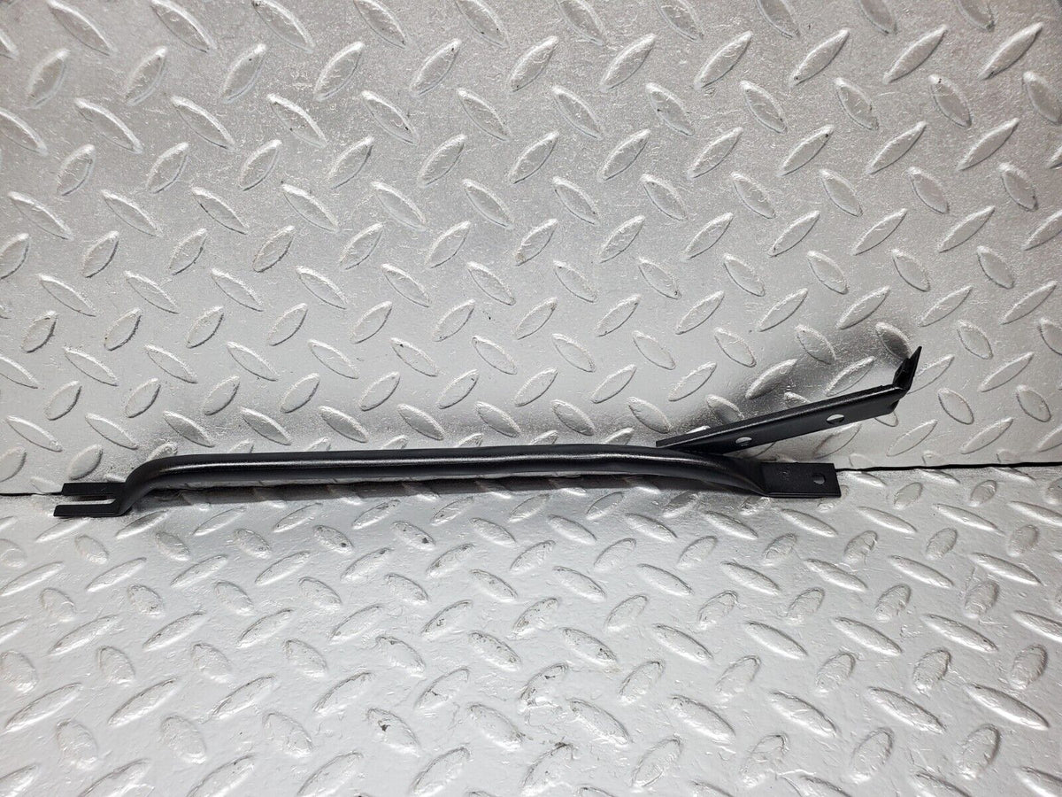 44510 Mercedes-Benz W123 280E Horn Bracket
