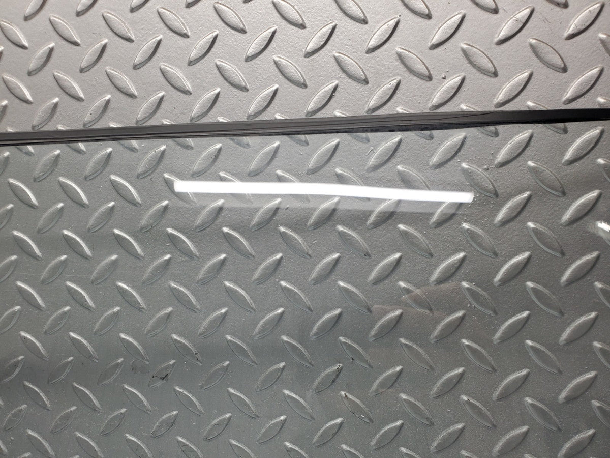 50654 Mercedes-Benz W108 280SE 3.5 Rear Heated Windscreen