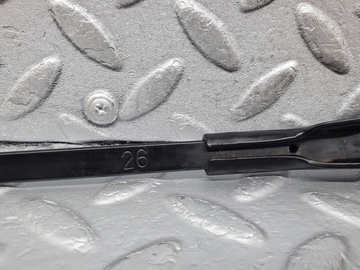 45857 Mercedes-Benz W126 420SE Windscreen Wiper Arm Bosch Right Side