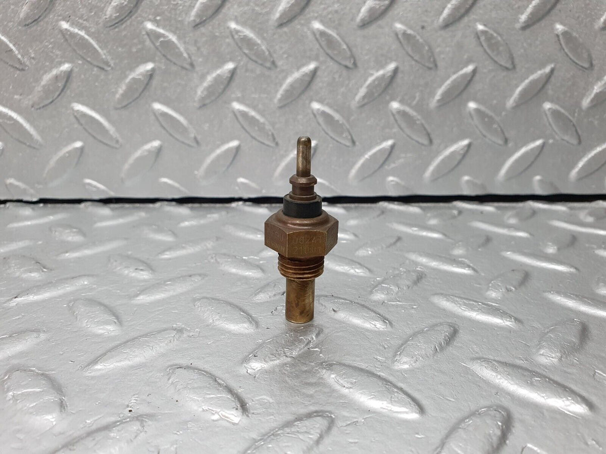 40860 Mercedes-Benz W123 300D Coolant Temperature Sensor Beru A0055422617