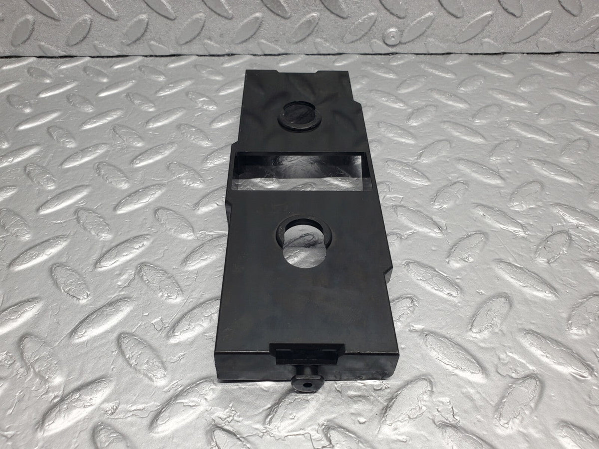 48912 Mercedes-Benz A124 320E Cabriolet Heater Control Switch Holder A1248330314