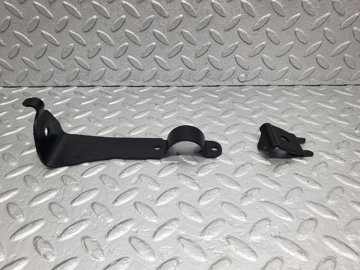 49362 Mercedes-Benz A124 320E Cabriolet Anti Roll Bar Holder Bracket Front Left