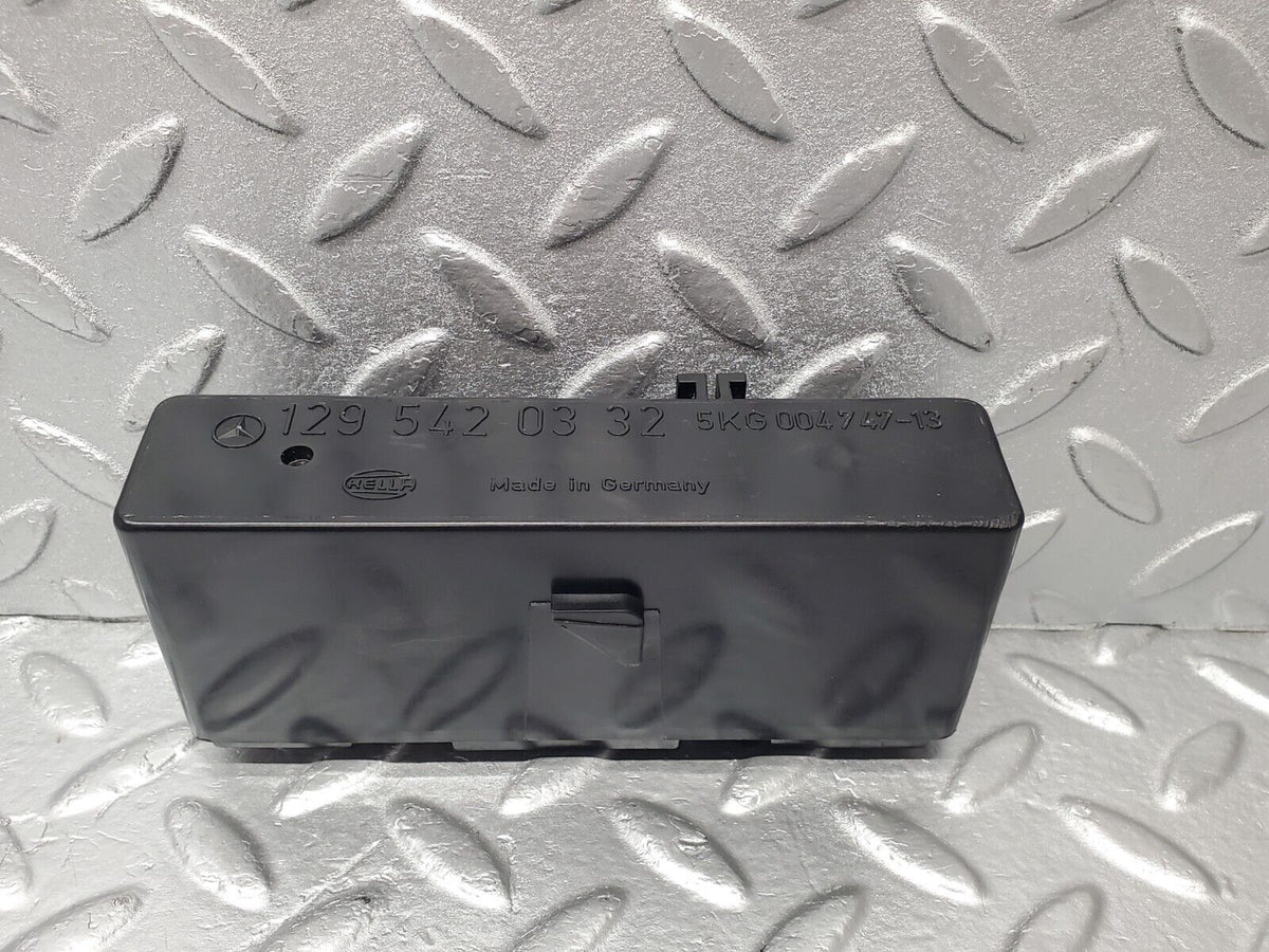 46784 Mercedes-Benz R129 320SL Coupe Light Control Unit A1295420332