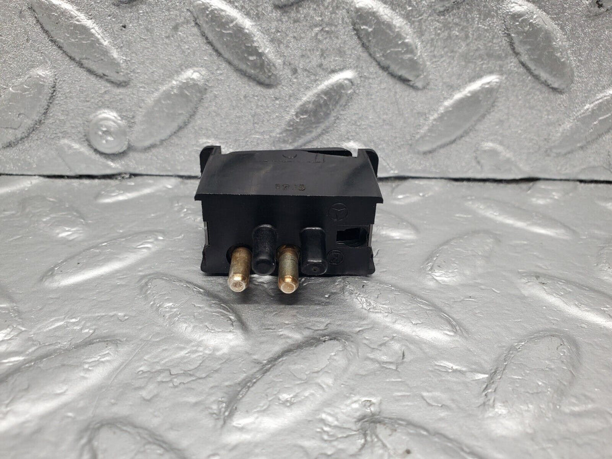 47644 Mercedes-Benz W201 190E 2.0L Interior Dome Light Switch A0008205810