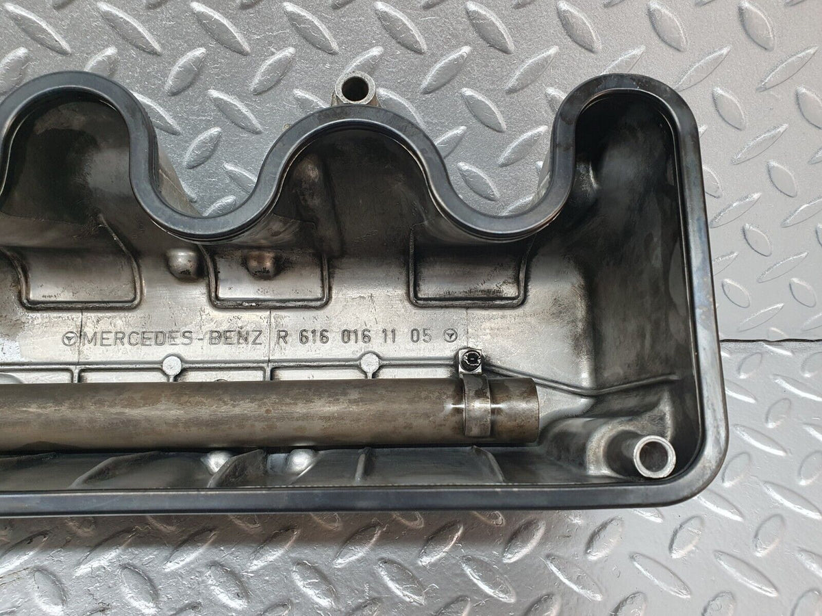 40866 Mercedes-Benz W123 240D Cylinder Head Valve Cover A6160161105