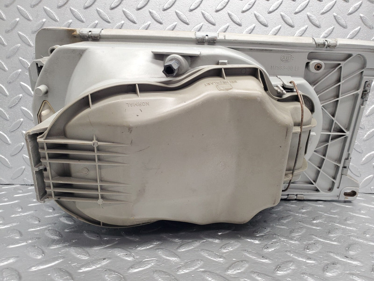 48727 Mercedes-Benz W123 Headlight Left Side Hella 117683-00 LI