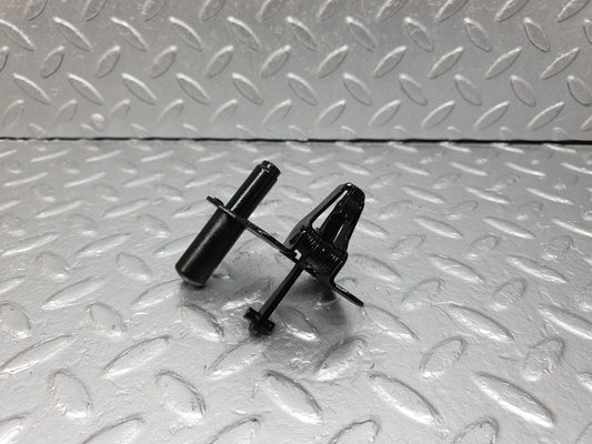 41525 Mercedes-Benz W124 200E Bonnet Lock Catch A1248800260