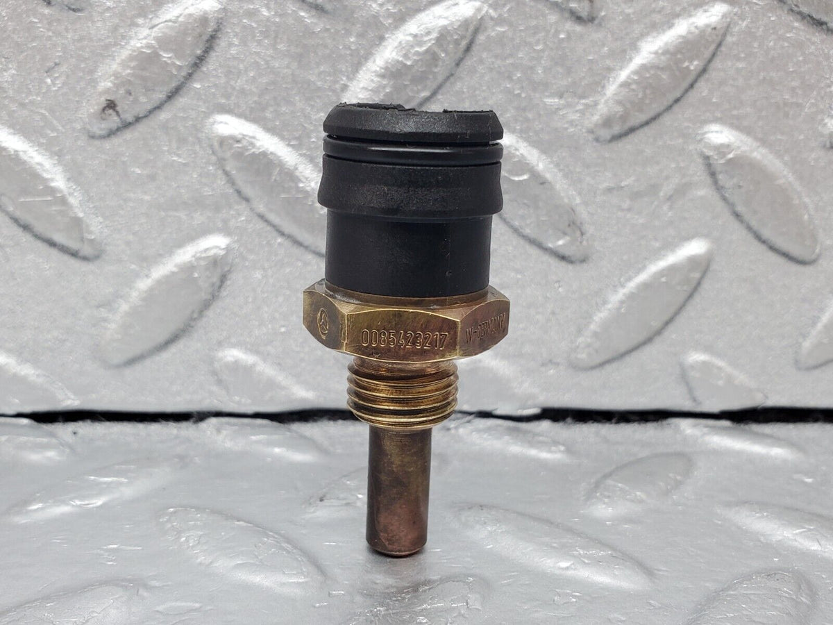 45341 Mercedes-Benz 280E M110.983 Coolant Temperature Sensor Beru A0085423217 0824121020
