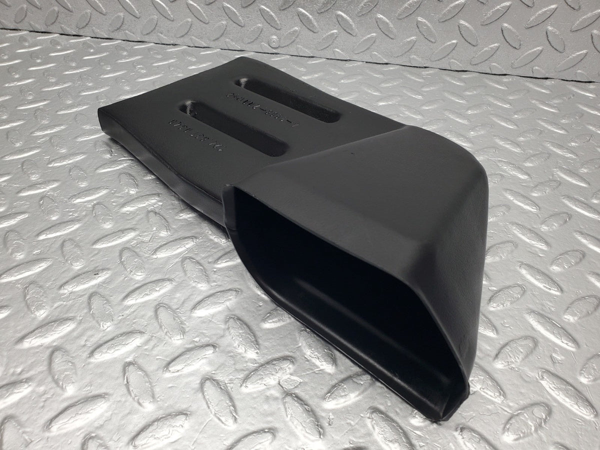 49132 Mercedes-Benz A124 320E Cabriolet Ventilation Air Duct Left A1248310346