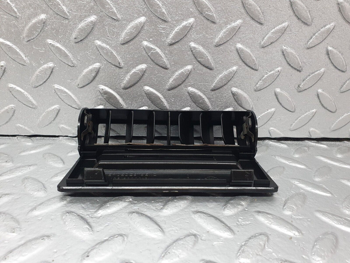 43679 Mercedes-Benz C126 380SEC Coupe Centre Console Air Vent A1268300013