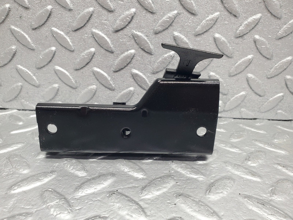 49562 Mercedes-Benz W220 Bonnet Lock Latch & Pull Handle A2208800364 A2208870127