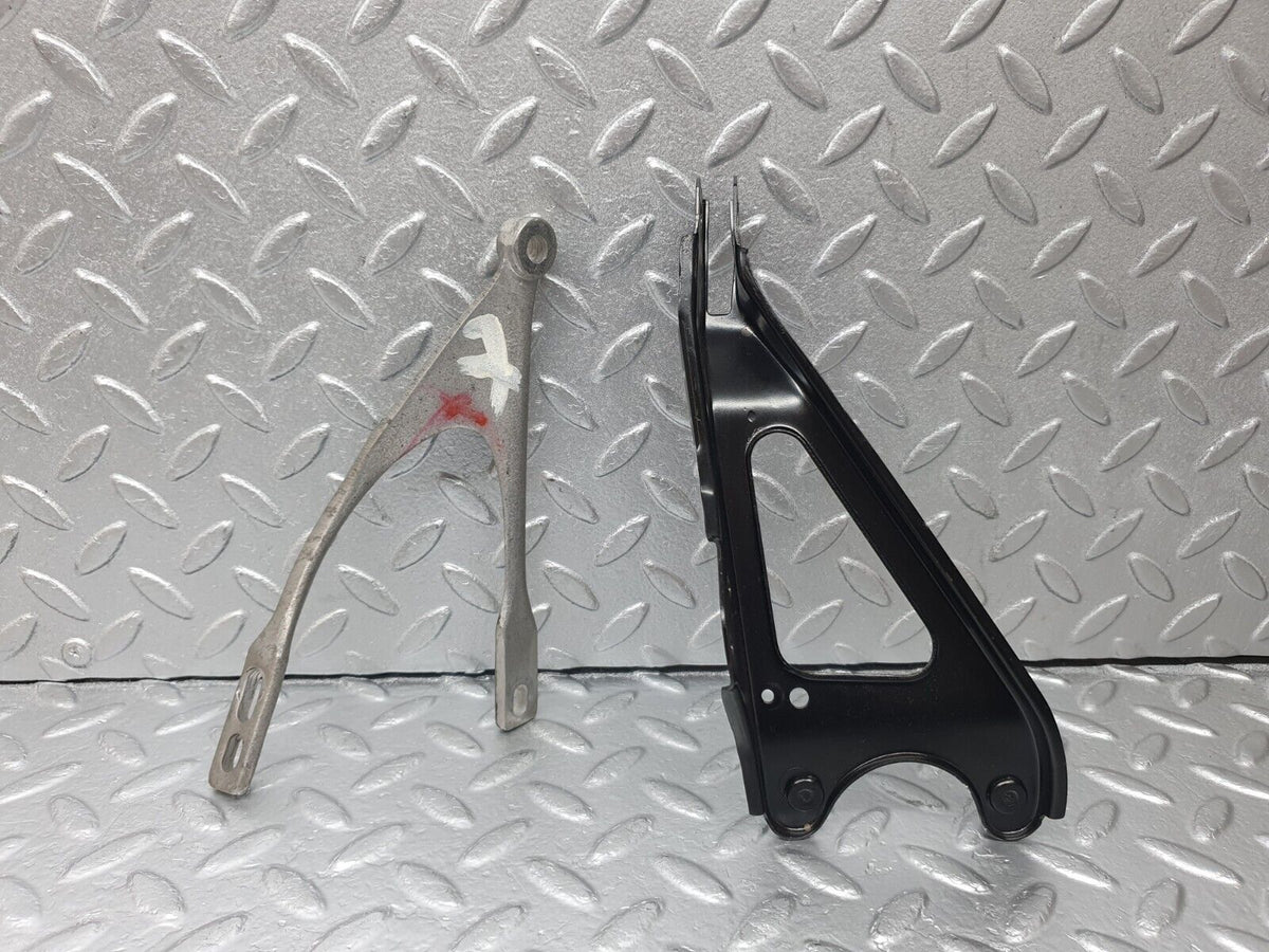 42783 Mercedes-Benz W201 190 2.0L Steering Column Bracket