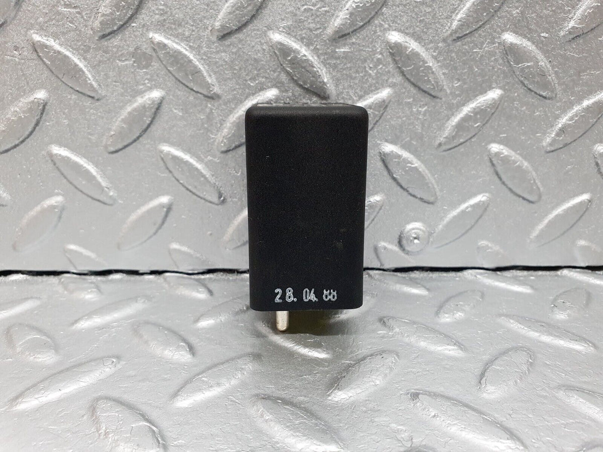 41639 Mercedes-Benz W124 200E Multi Purpose Relay A0015457305