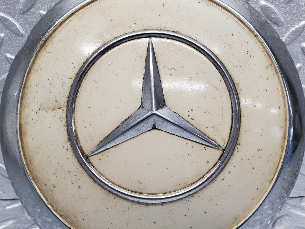 48385 Mercedes-Benz Chrome Wheel Hub Cap