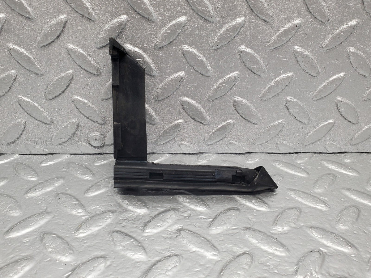 48221 Mercedes-Benz C107 R107 Front Right Rubber Window Guide A1077250225