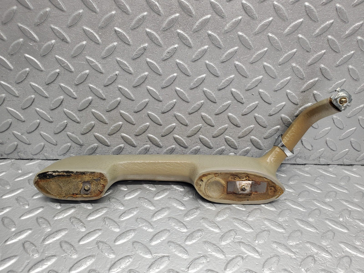 50528 Mercedes-Benz W108 280SE 3.5 Interior Door Handle Front Right Grey