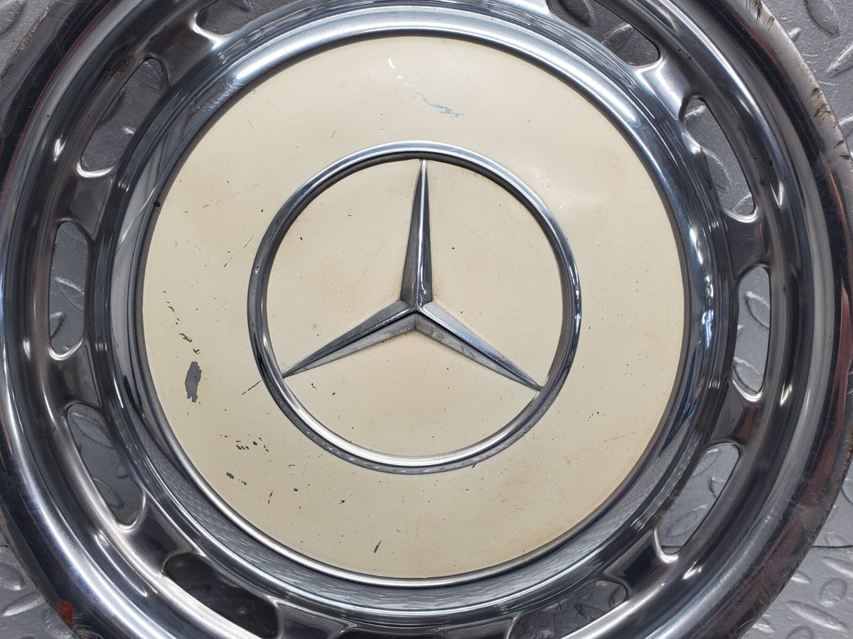 48395 Mercedes-Benz Wheel Trim Hub Cap 14"