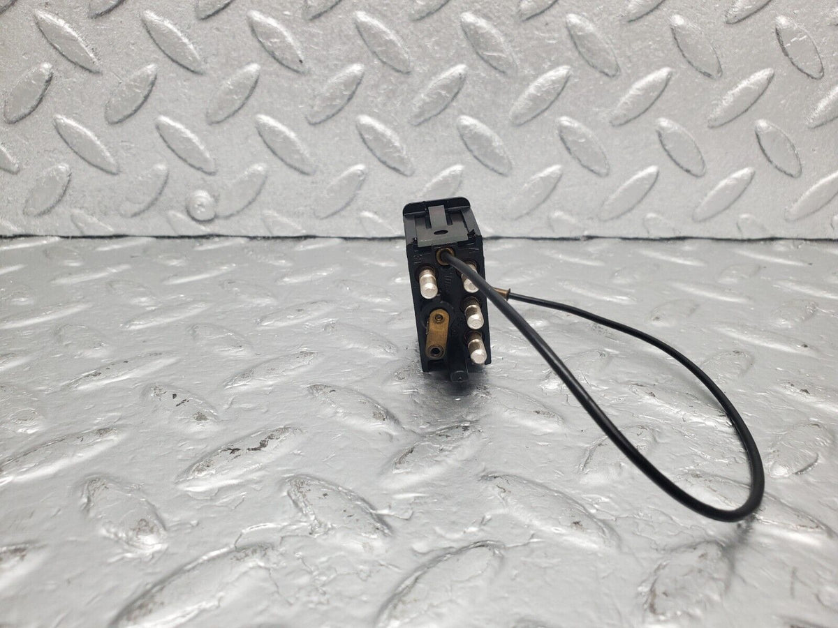 47340 Mercedes-Benz C126 500SEC Coupe Rear Windscreen Defroster Switch A0008206110