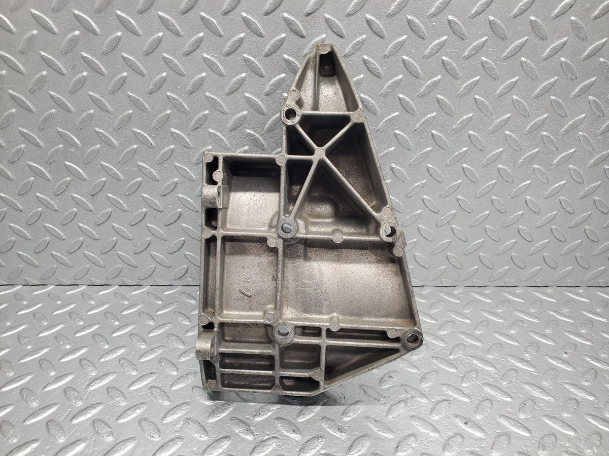 49214 Mercedes-Benz A124 320E Cabriolet Alternator Generator Bracket A1041550135