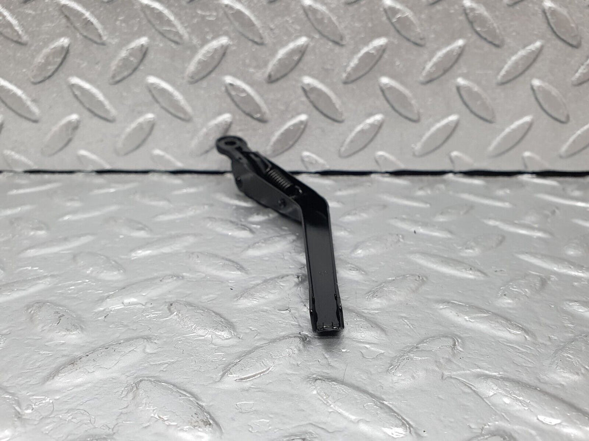 44078 Mercedes-Benz C123 230CE Coupe Headlight Wiper Arm Left Side