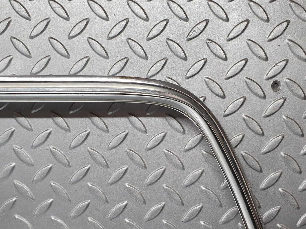 44102 Mercedes-Benz C123 230CE Coupe Rear Windscreen Chrome Frame