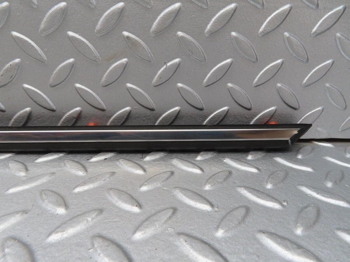 13445 Mercedes-Benz W123 200 Rear Right Door Centre Moulding Trim