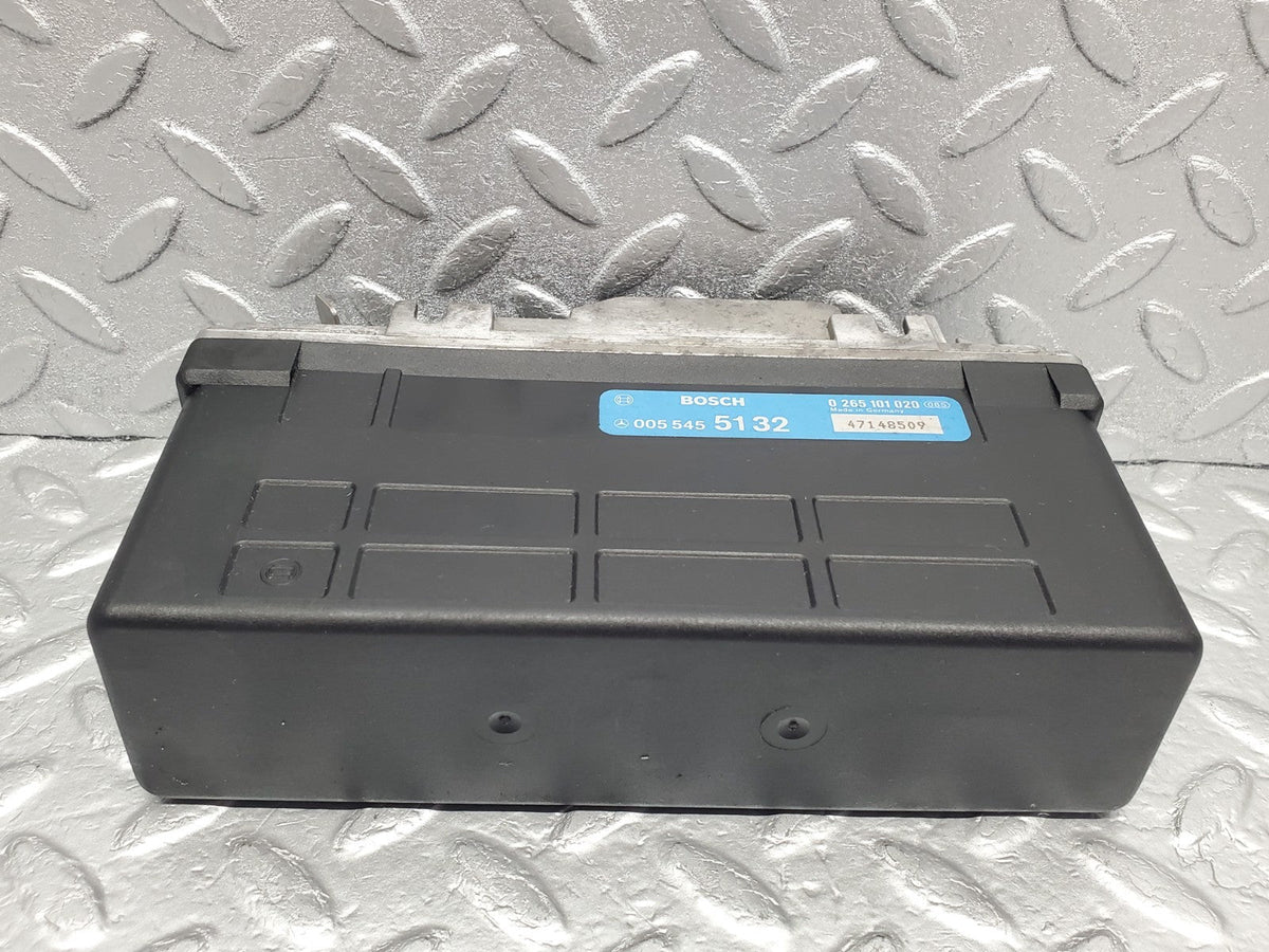 49087 Mercedes-Benz A124 320E Cabriolet ABS Control Unit Bosch A0055455132 0265101020