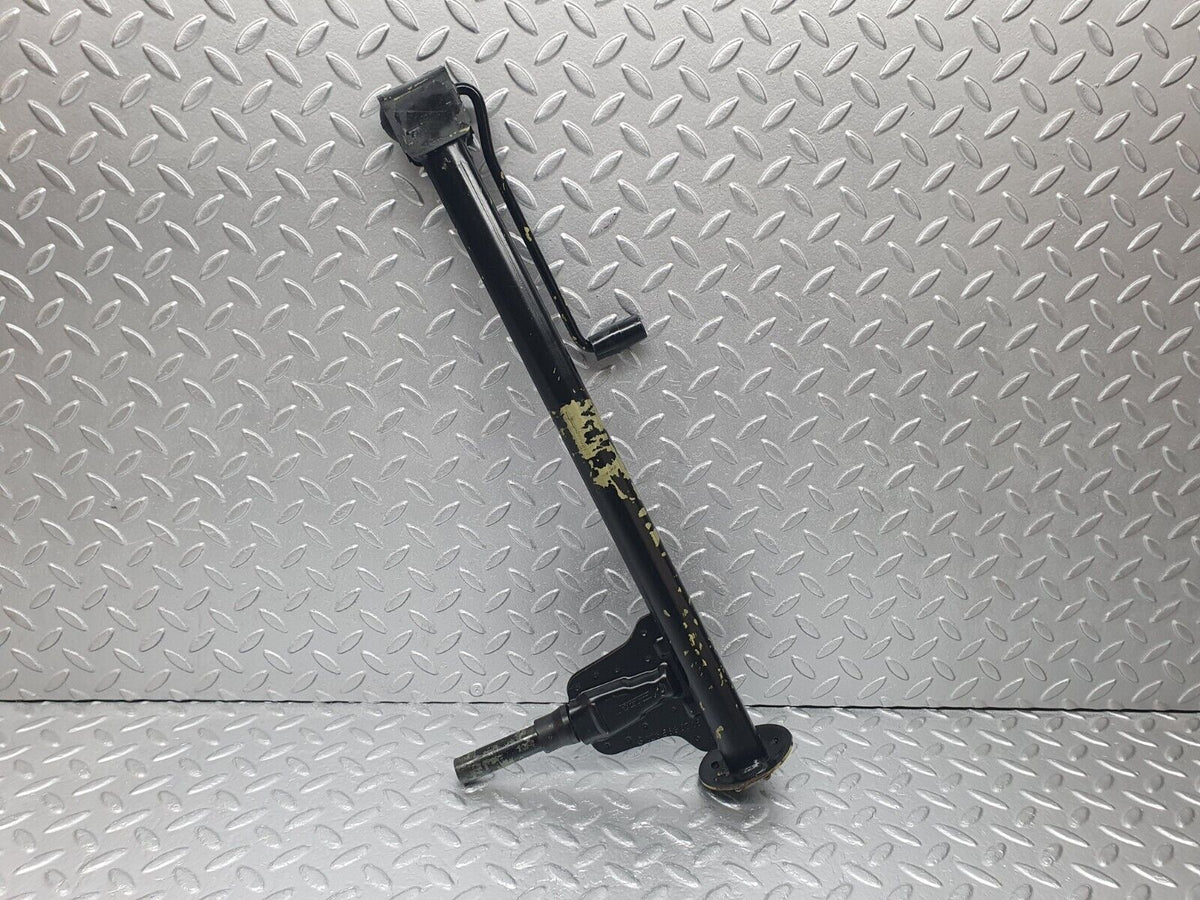 43924 Mercedes-Benz C123 230CE Coupe Car Jack A1235830715