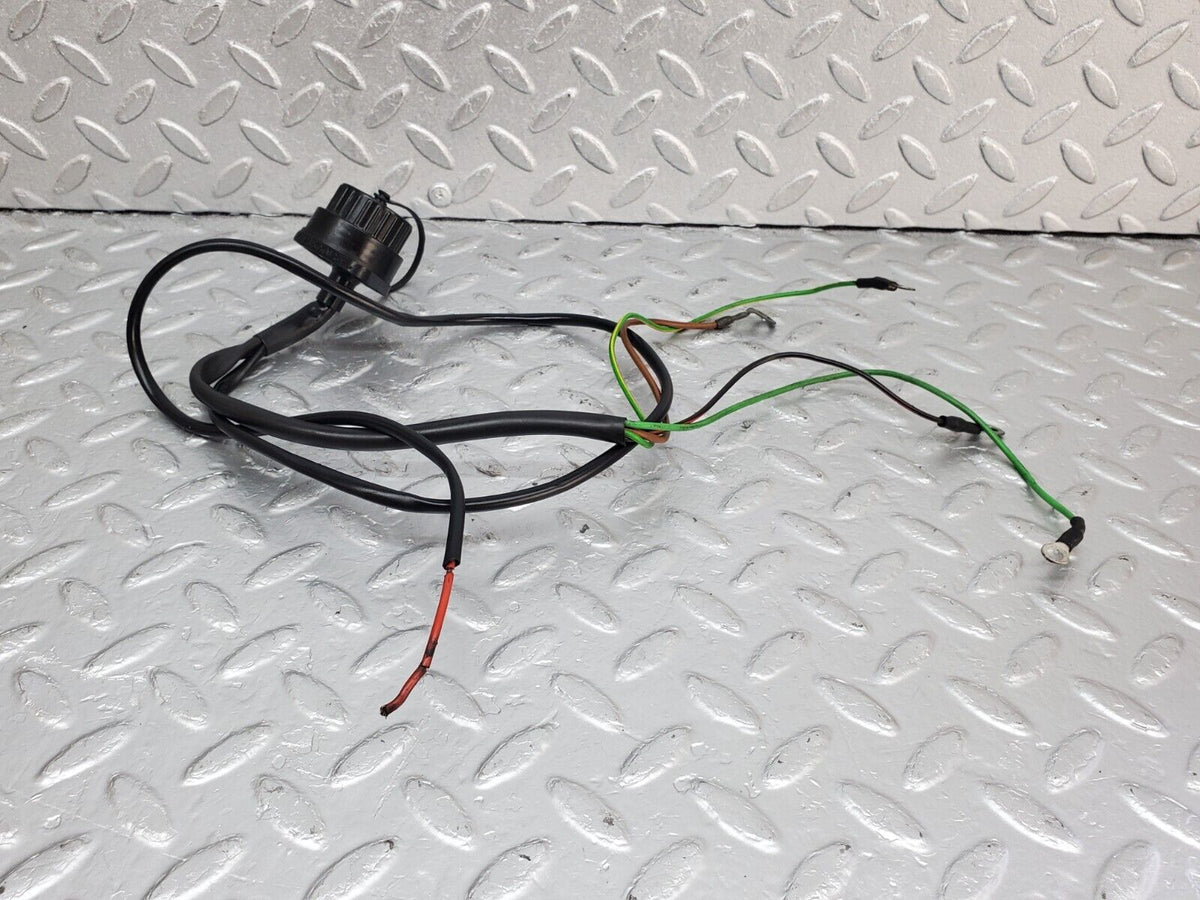 44417 Mercedes-Benz W123 280E Diagnostic Connector A1235450003