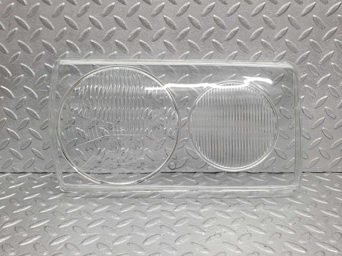 48690 Mercedes-Benz W123 Headlight Lens Right Hella New 005-118652