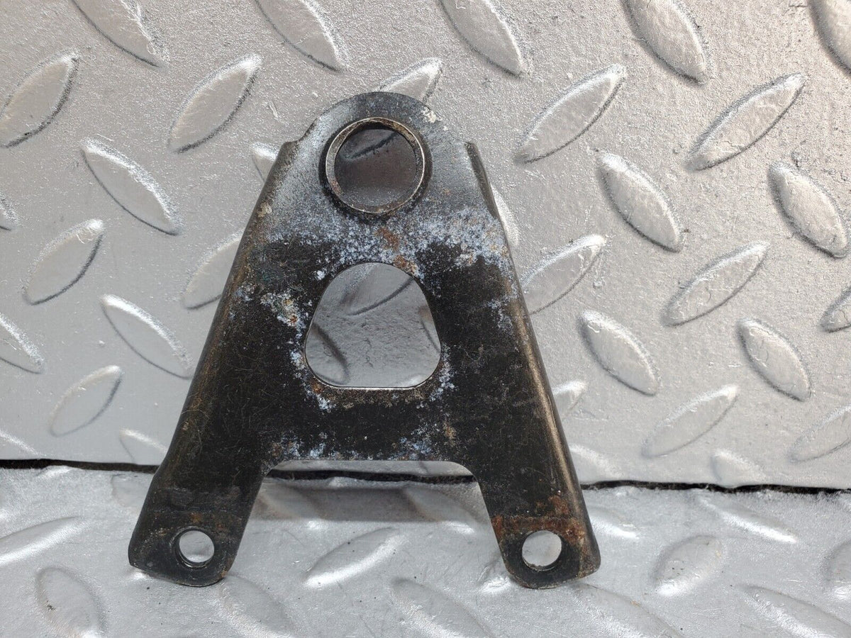 44878 Mercedes-Benz W124 220E Engine Lifting Eyes Hooks