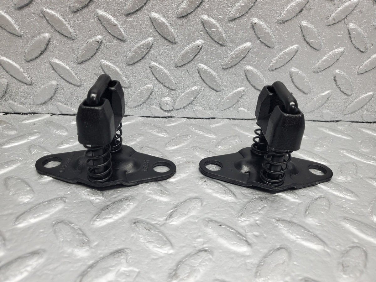 49611 Mercedes-Benz W126 C126 Bonnet Lock Catch Pair A1268800060
