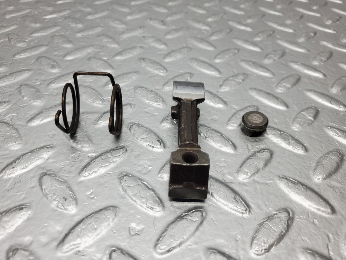 48860 Mercedes-Benz W108 Valve Rocker Arm With Retaining Spring & Tappet