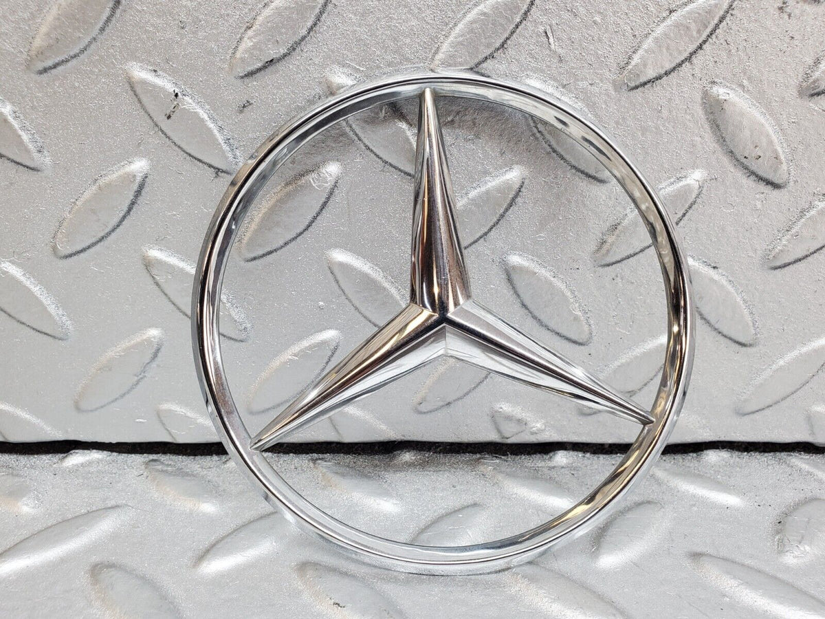44753 Mercedes-Benz W124 220E Chrome Rear Emblem A2017580058