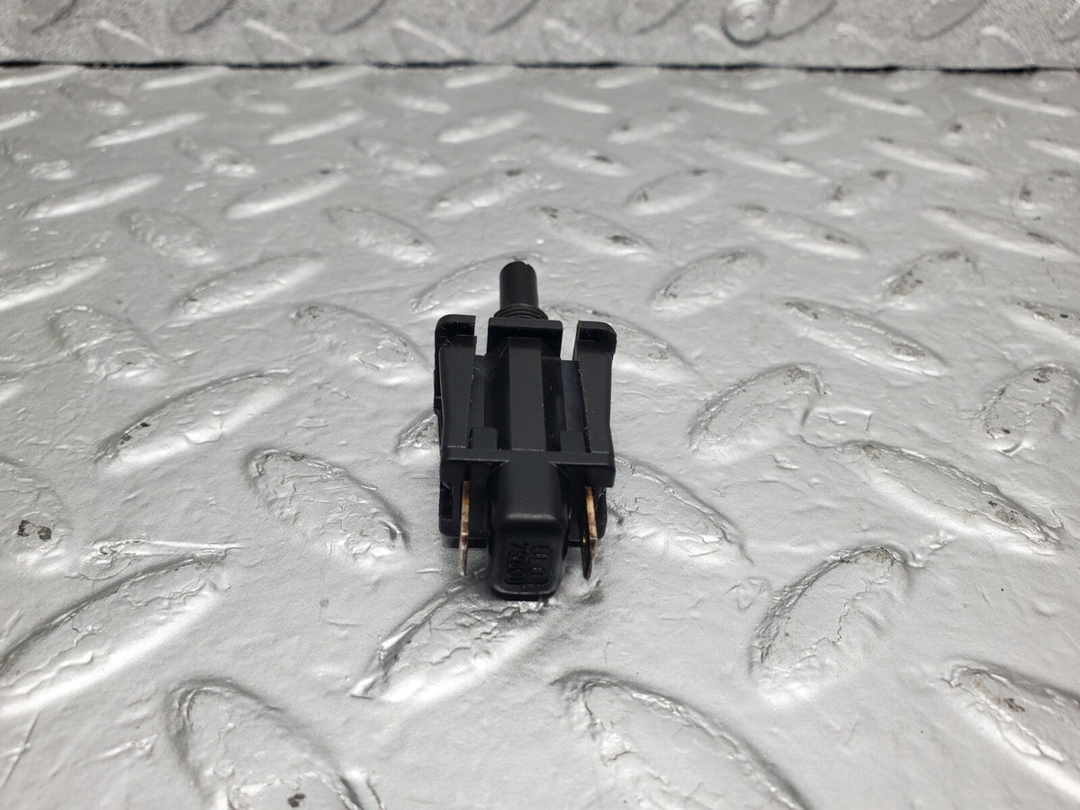 48739 Mercedes-Benz W123 Door Contact Switch A2018201110
